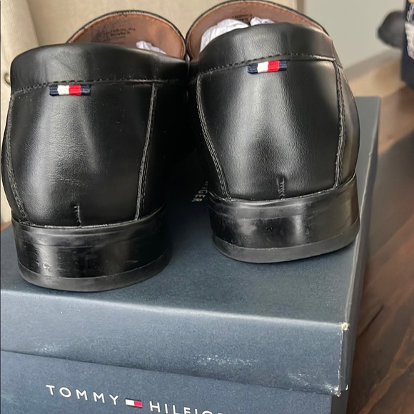 Tommy Hilfiger Black Men's Loafers - Picture 10 of 11